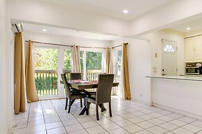 4 Mi to Nyc, Shared Yard: Englewood Apartment!