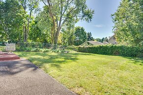 Shared Yard, 4 Mi to Nyc: Englewood Apartment!