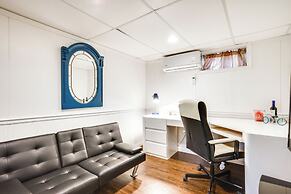 Shared Yard, 4 Mi to Nyc: Englewood Apartment!