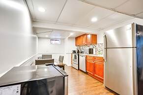 Shared Yard, 4 Mi to Nyc: Englewood Apartment!