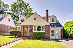 Shared Yard, 4 Mi to Nyc: Englewood Apartment!