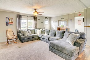 2 Mi to Lake Cumberland: Family-friendly Retreat!