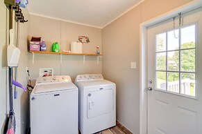 2 Mi to Lake Cumberland: Family-friendly Retreat!