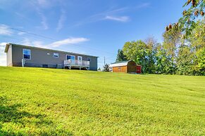 2 Mi to Lake Cumberland: Family-friendly Retreat!