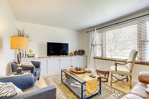 < 1 Mi to Lambeau Field: Green Bay Home w/ Grill!