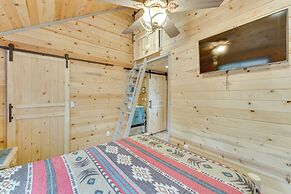 Mountain Views: Cabin in Fort Garland Near Hiking