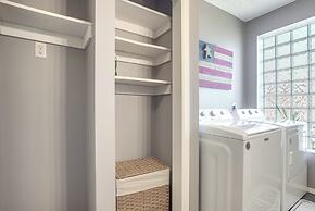 Downtown Condo ~ 23 Mi to Hocking Hills State Park