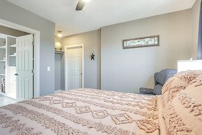 Downtown Condo ~ 23 Mi to Hocking Hills State Park