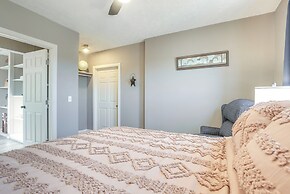 Downtown Condo ~ 23 Mi to Hocking Hills State Park