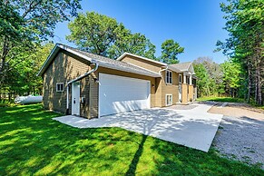 Family Home w/ Hot Tub: 2 Mi to Petenwell Lake!