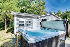 Lake Escape w/ Hot Tub & Docks in Hope!