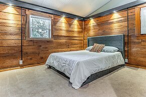 Lake Escape w/ Hot Tub & Docks in Hope!