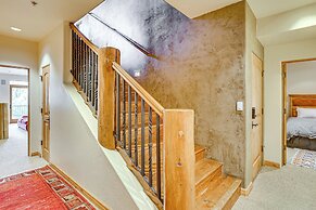 Mtn-view Ketchum Retreat, 1 Mi to Skiing!