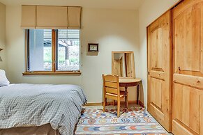 Mtn-view Ketchum Retreat, 1 Mi to Skiing!