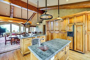 Mtn-view Ketchum Retreat, 1 Mi to Skiing!