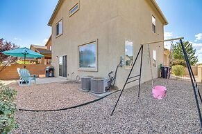 Family-friendly Home w/ Mtn View in Albuquerque!