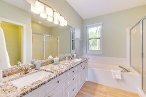 Sandestin Resort Condo w/ 6-seater Golf Cart