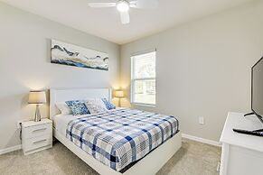 Port Charlotte Home w/ Pool: 8 Mi to Beach!