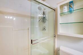 Washington Retreat w/ Yard - Near Seattle!