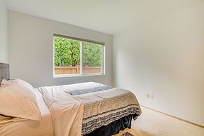 Washington Retreat w/ Yard - Near Seattle!
