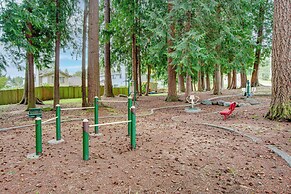 Washington Retreat w/ Yard - Near Seattle!