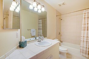 Washington Retreat w/ Yard - Near Seattle!