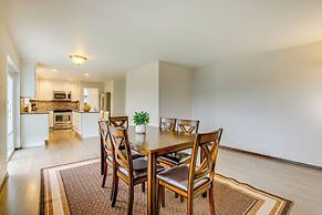 Washington Retreat w/ Yard - Near Seattle!