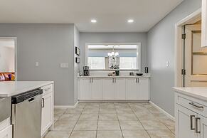 Lutz Home ~ 14 Mi to Downtown Tampa