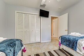 Lutz Home ~ 14 Mi to Downtown Tampa