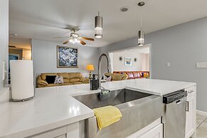 Lutz Home ~ 14 Mi to Downtown Tampa