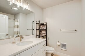 Beautiful Water Views: Coastal Oregon Townhome!