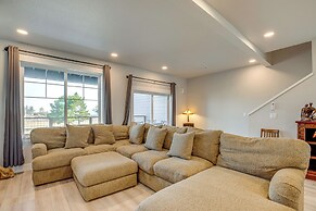 Beautiful Water Views: Coastal Oregon Townhome!