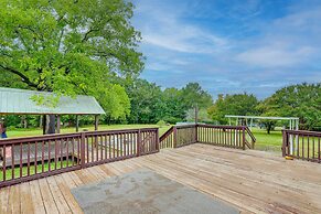 1925 Vintage Farmhouse Close to Everything