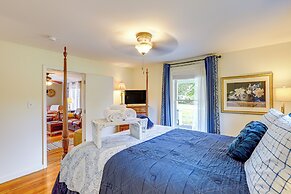 1925 Vintage Farmhouse Close to Everything