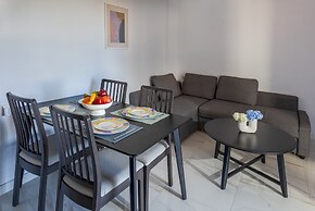 Heraklion 2Bd Oasis w Relaxing Patio