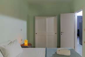 Heraklion 2Bd Oasis w Relaxing Patio