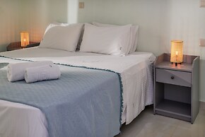 Heraklion 2Bd Oasis w Relaxing Patio