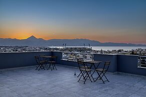 Heraklion 2Bd Oasis w Relaxing Patio