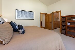 43 Thackwell 3 Bedroom Condo