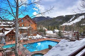 43 Thackwell 3 Bedroom Condo