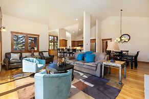 43 Thackwell 3 Bedroom Condo