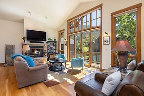 43 Thackwell 3 Bedroom Condo