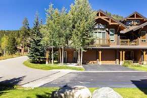 43 Thackwell 3 Bedroom Condo