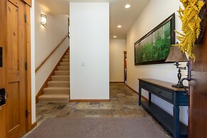 43 Thackwell 3 Bedroom Condo