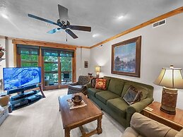 201 Town Pointe Escape! 3 Bedroom Condo