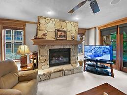 201 Town Pointe Escape! 3 Bedroom Condo