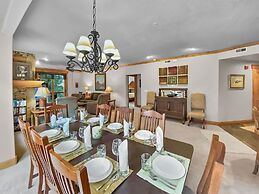 201 Town Pointe Escape! 3 Bedroom Condo