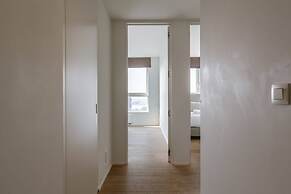 Modern Antwerp Apartment With City Views 2 Bedrooms