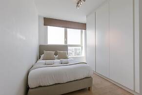 Modern Antwerp Apartment With City Views 2 Bedrooms