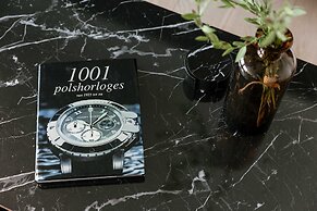 Modern Antwerp Apartment With City Views 2 Bedrooms